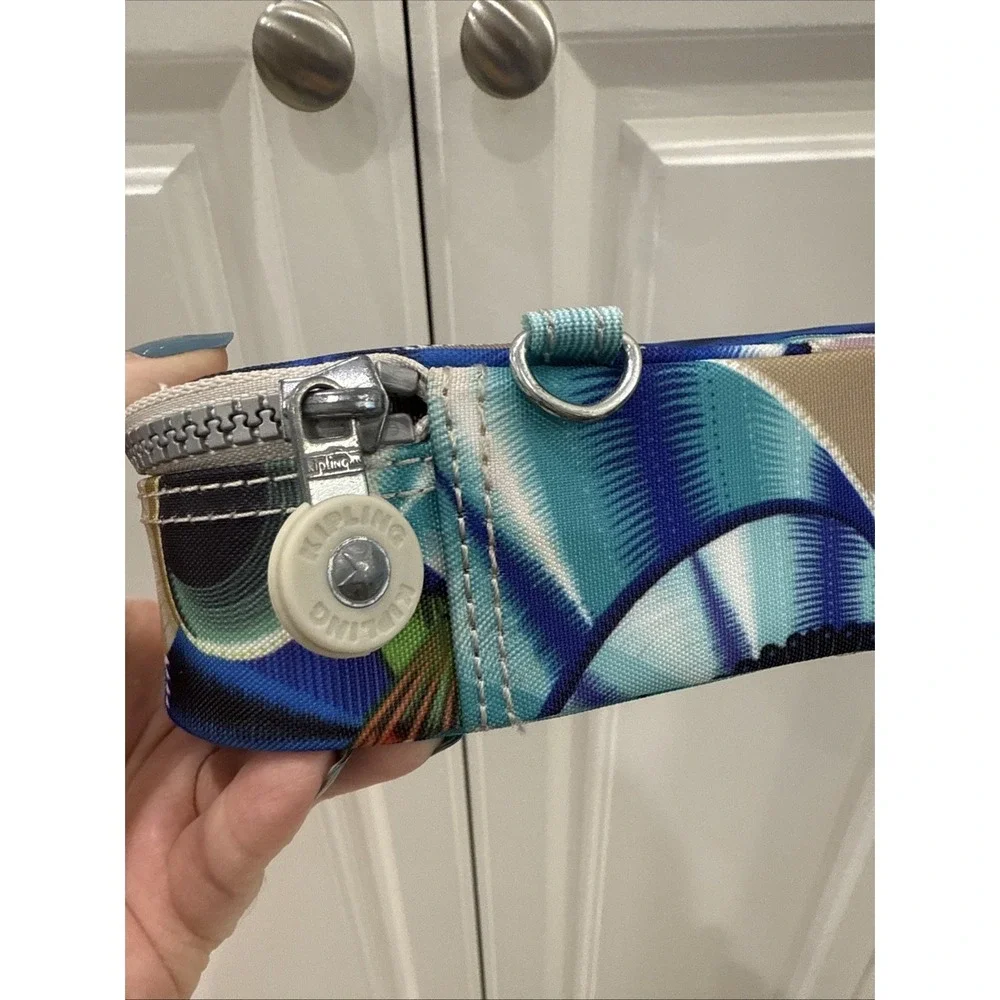 Kipling Seashell Oceanic Daydream 100 Pens Case